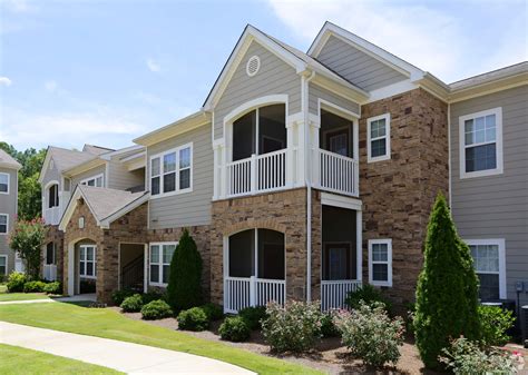 From our convenient location and our unparalleled customer service, to the lovely views of the Blue Ridge mountains, this is a community you can call home. . Ballantyne commons of columbus